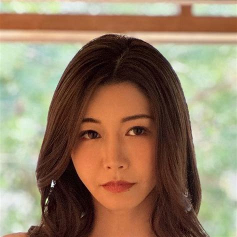 Ayumi Ryou Japanese Pornstar Actress / Model / Idol .